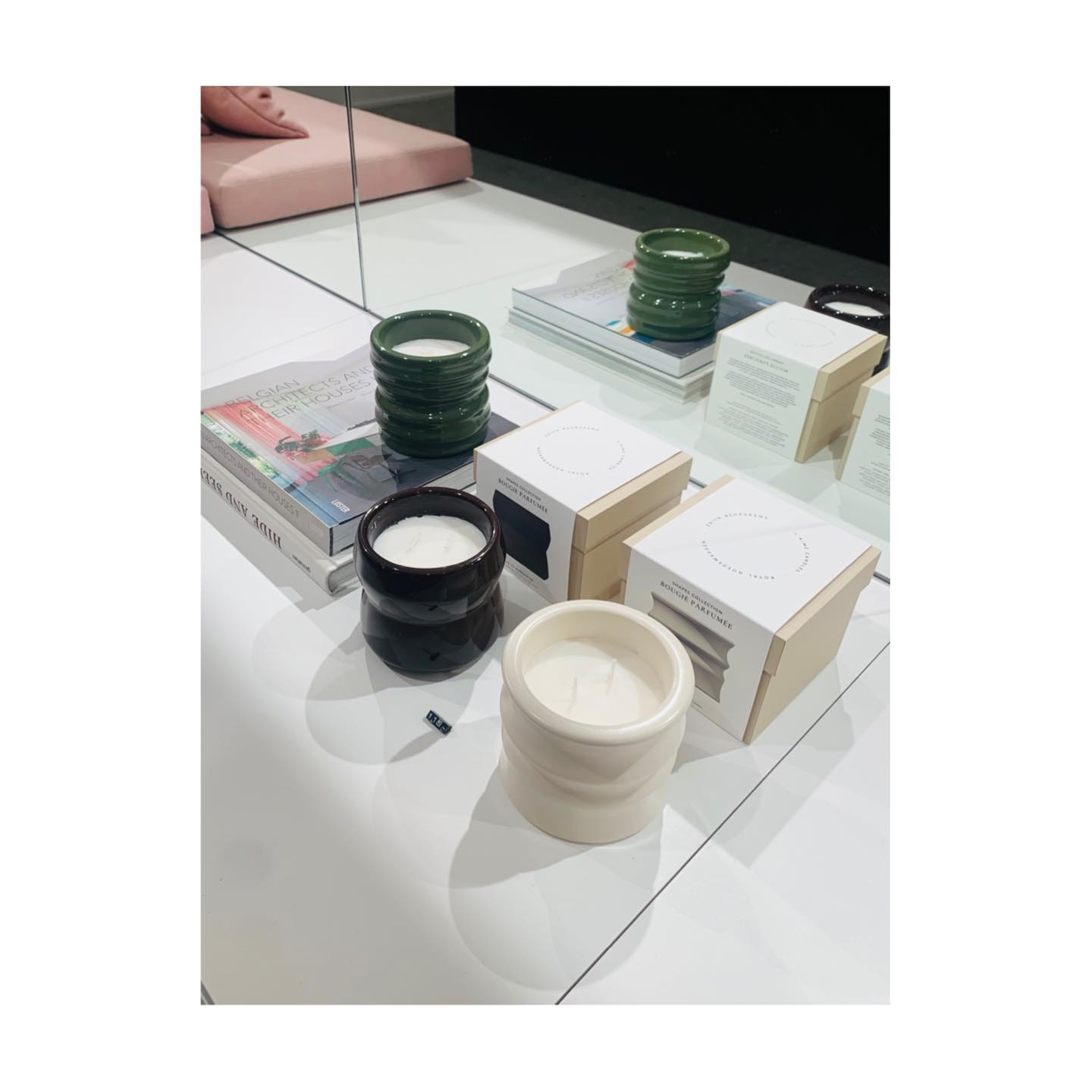Photo by Optiek Kruijen | Diepenbeek in Diepenbeek. May be an image of fragrance, canister, candle, bar soap, hand cream and text.